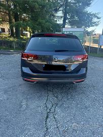 Volkswagen passat 2021  2.0 TDI  DSG  Executive B8