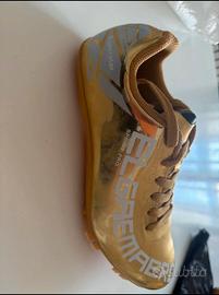 Scarpe chiodate da atletica leggera