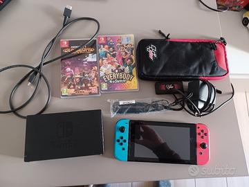 Nintendo Switch con 2 giochi e custodia