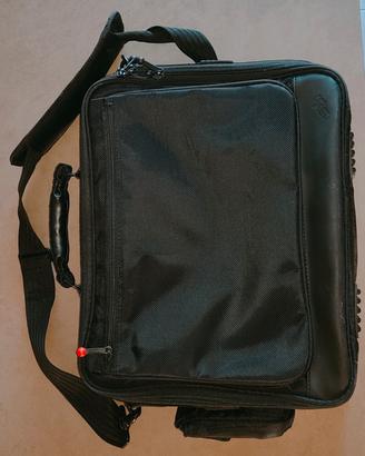 Borsa nuova IBM per computer portatili e tablet