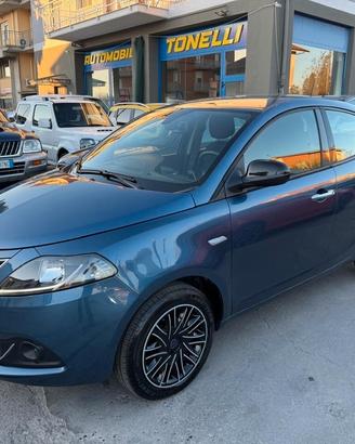 Lancia Ypsilon 1.2 69 CV 5 porte GPL Ecochic Gold
