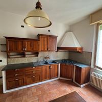 Cucina completa in legno massello