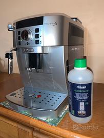 Macchina Delonghi Magnifica S + Decalcificante