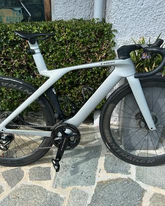 Trek Madone SLR 9 Gen 7 Dura-ace Di2 12V Aerolus