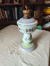Lampada vintage a petrolio d'epoca 