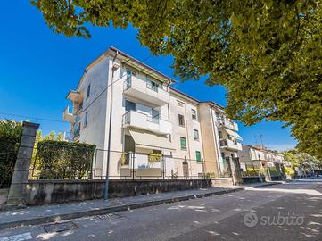 5 LOCALI A SOMMACAMPAGNA