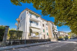 5 LOCALI A SOMMACAMPAGNA