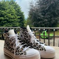 converse platform leopardate