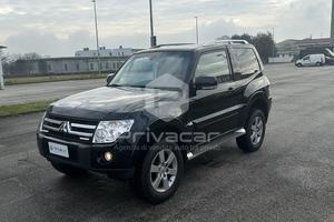 MITSUBISHI Pajero 3.2 DI-D 16V aut. 3p. Instyle DP