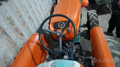 Trattore fiat dt 300