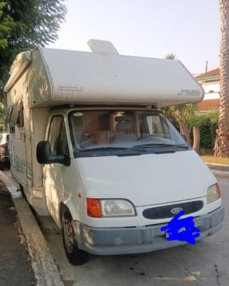 Mansardato 5 posti pronto per partire. lungo m 5,5