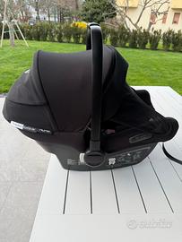 Seggiolino auto Turtle Air by Nuna e base Isofix