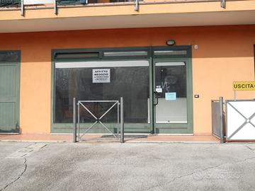 Negozio Parrucchiera -Estetista/Studio Medico