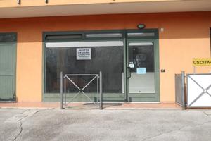 Negozio Parrucchiera -Estetista/Studio Medico