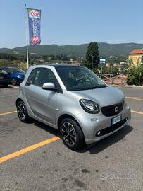 Smart fortwo 0.9 90 cv