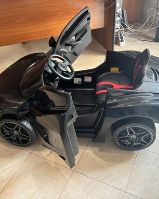 Auto a batteria McLaren 720S