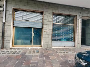 Savona locale commerciale in Corso Tardy e Benech