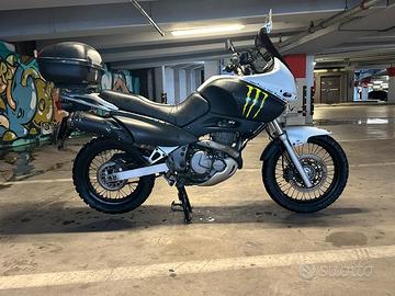 Suzuki Freewind 650 con motore rifatto