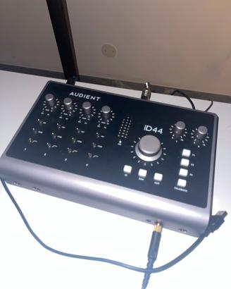 Scheda audio Audient ID44 mkll