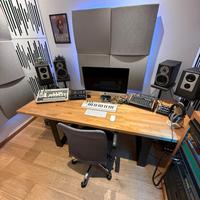 Scrivania / Studio Desk