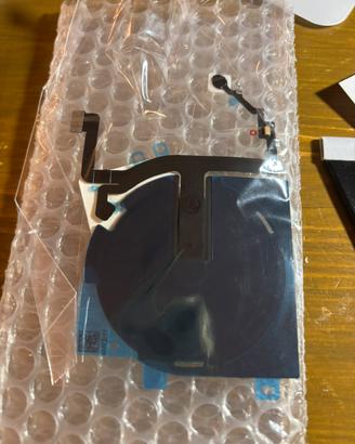 Flat modulo ricarica batteria wireless iphone 15