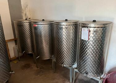 Contenitori inox per vino