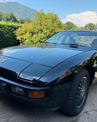 Porsche 924