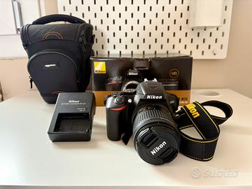 Nikon D3500 + obiettivo 18-55 + accessori