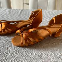 Scarpe da ballo latino americano