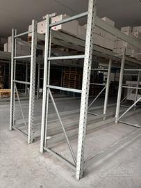 Scaffale