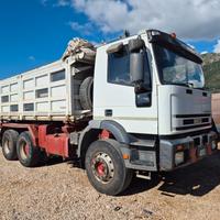 Iveco trakker 380 tre assi ribaltabile