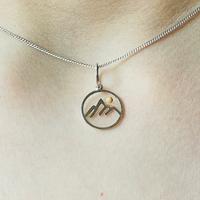 Ciondolo con seme di senape