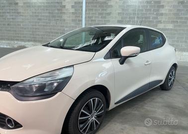 Renault Clio 1.2 75CV 5 porte Zen