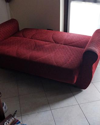 divano letto usato ma in buone condizioni 