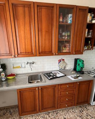 Cucina da 3m con piano cottura 