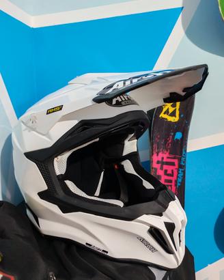 casco airoh striker white gloss 