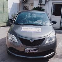 Lancia Ypsilon 1.2 69 CV 5 porte Platinum