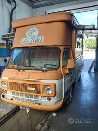 Fiat 238 attrezzato per street food