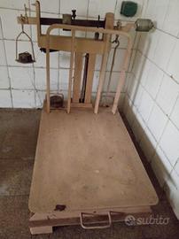 Bilancia a bascula antica