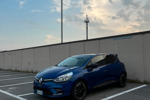 RENAULT CLIO 4