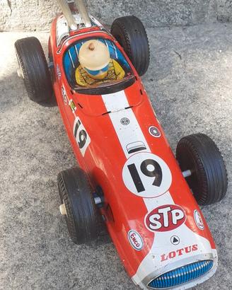 Modellino auto da corsa vintage lotus stp 19 gioca