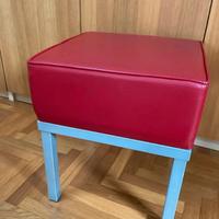 Sedia sgabello  per guardaroba, ingresso o negozi