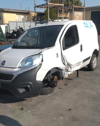 FIAT FIORINO 1.3TD 225A2000 demolito per ricambi 