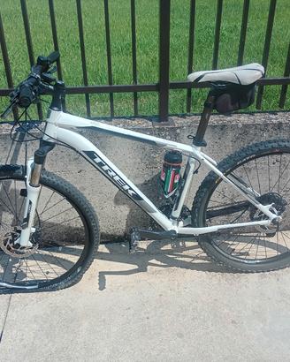 bicicletta monta bike da 26 Trek 4500