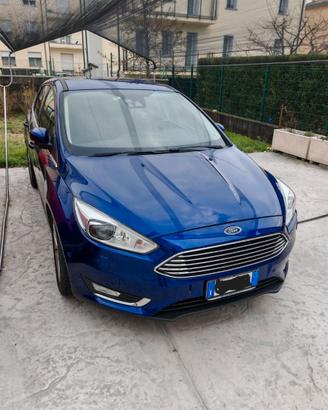FORD FOCUS TITANIUM X