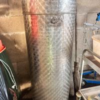Contenitore inox vino 250 lt