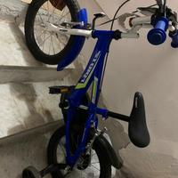 Bici bimbo con rotelle e parafanghi