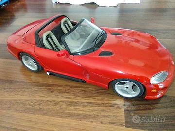 Modellino in metallo Dodge Viper RT10 BBurago 1:18