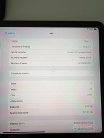 Ipad air 5 gen 256 gb wifi grigio con tastiera hou