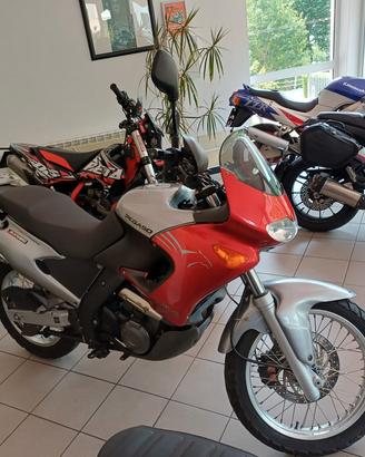 Aprilia Pegaso 600